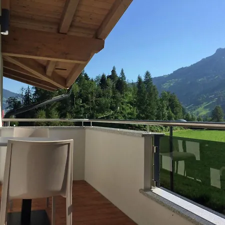 In Near Penkenbahn Lift *